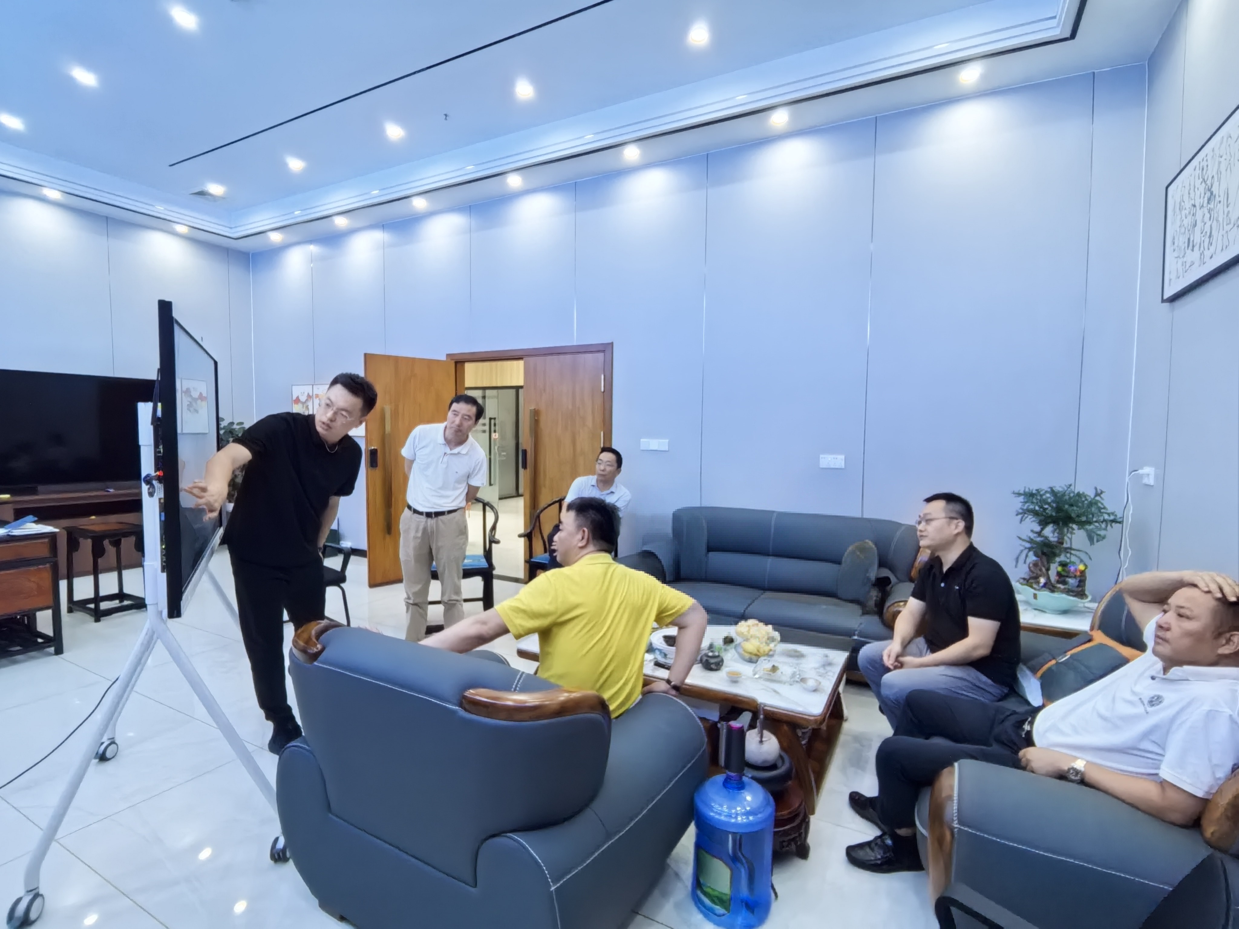 喜讯！强强联合，深圳宏日嘉与中国航天建设深圳公司签署战略合作协议，共筑高端制造新生态